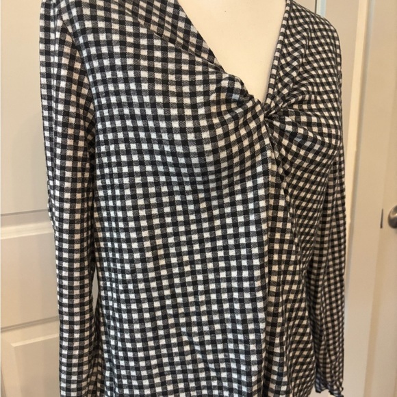 Old Navy gingham black and white soft long sleeve top size L - Picture 4 of 16